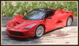 Voiture Télécommandée Lamborghini RED FURY photographiée sur du bois - VéhTél